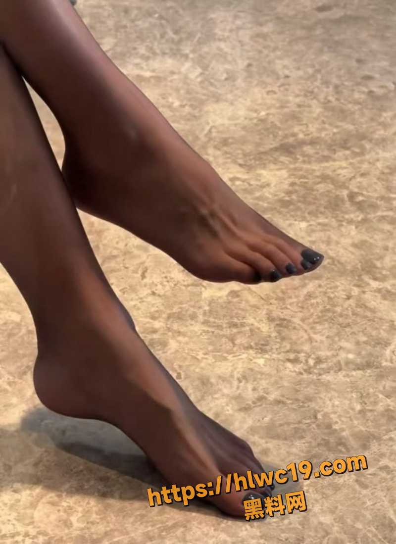S级美腿御姐蔓蔓苏4
