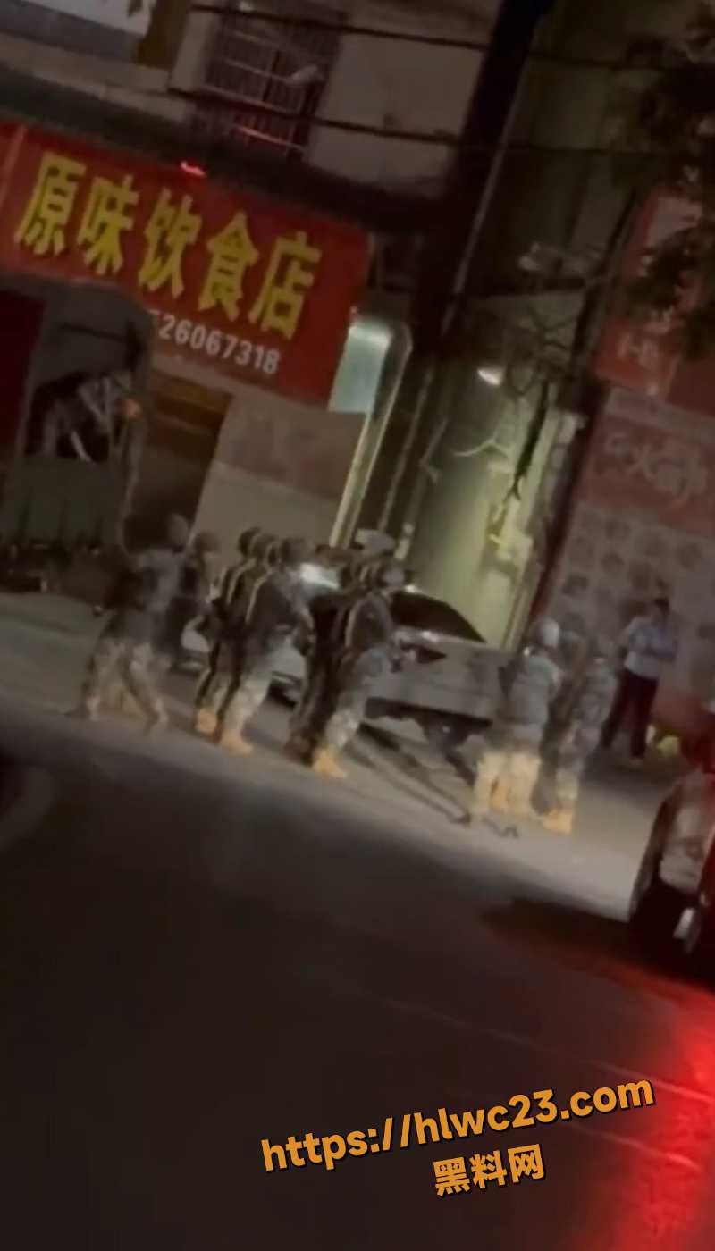 塘渡口特警开枪现场3