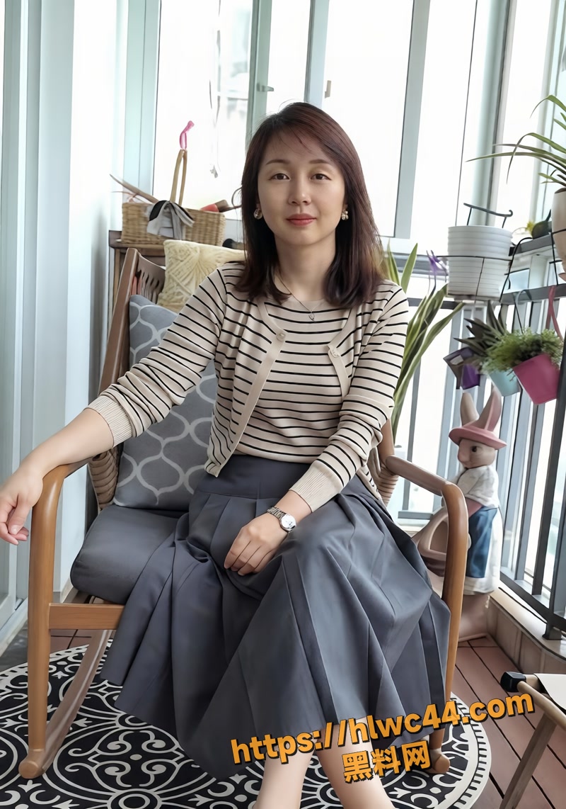 02儿子后入老妈调教视频1 2wm